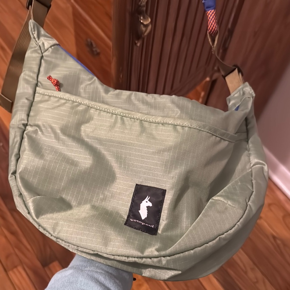Cotopaxi Hand Bag
